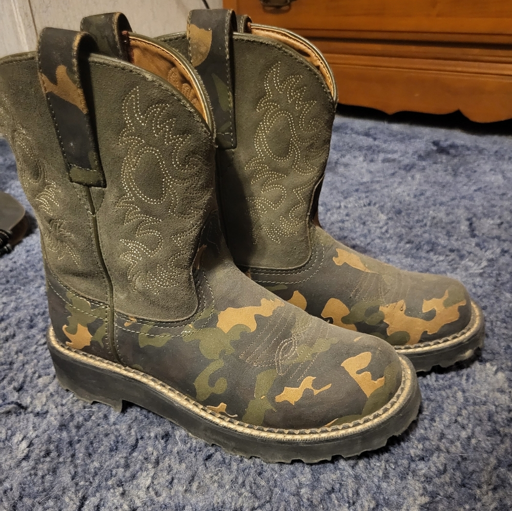 Fat Baby Boots